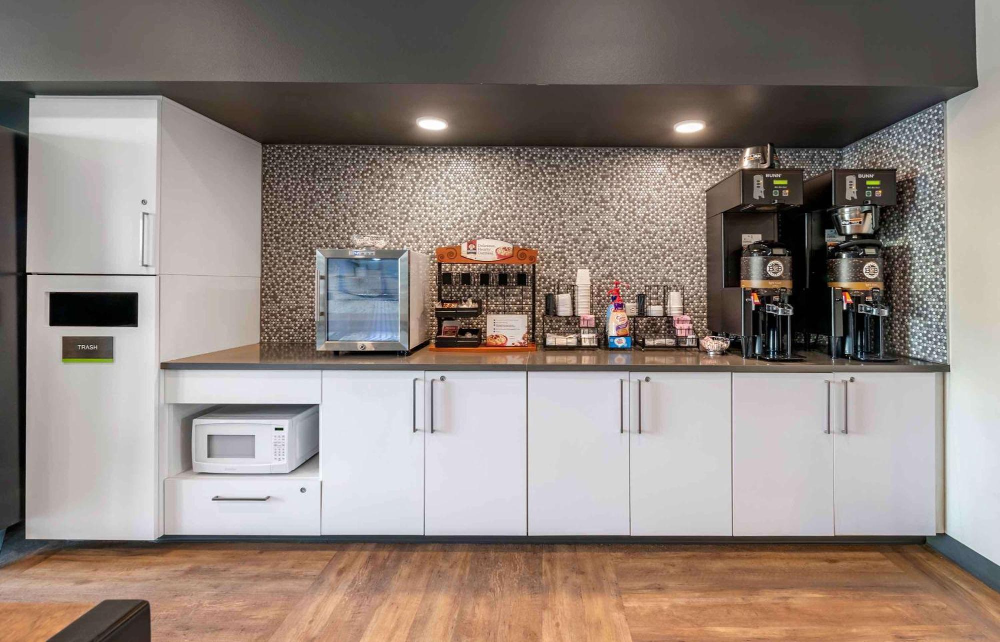 Extended Stay America Premier Suites - Providence - East Providence Buitenkant foto